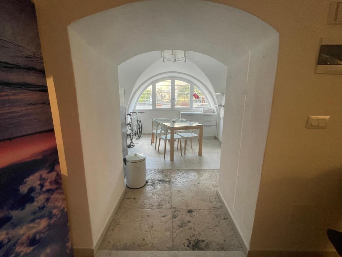 Loft “Cinema Galleria” Apartment Бари Екстериор снимка